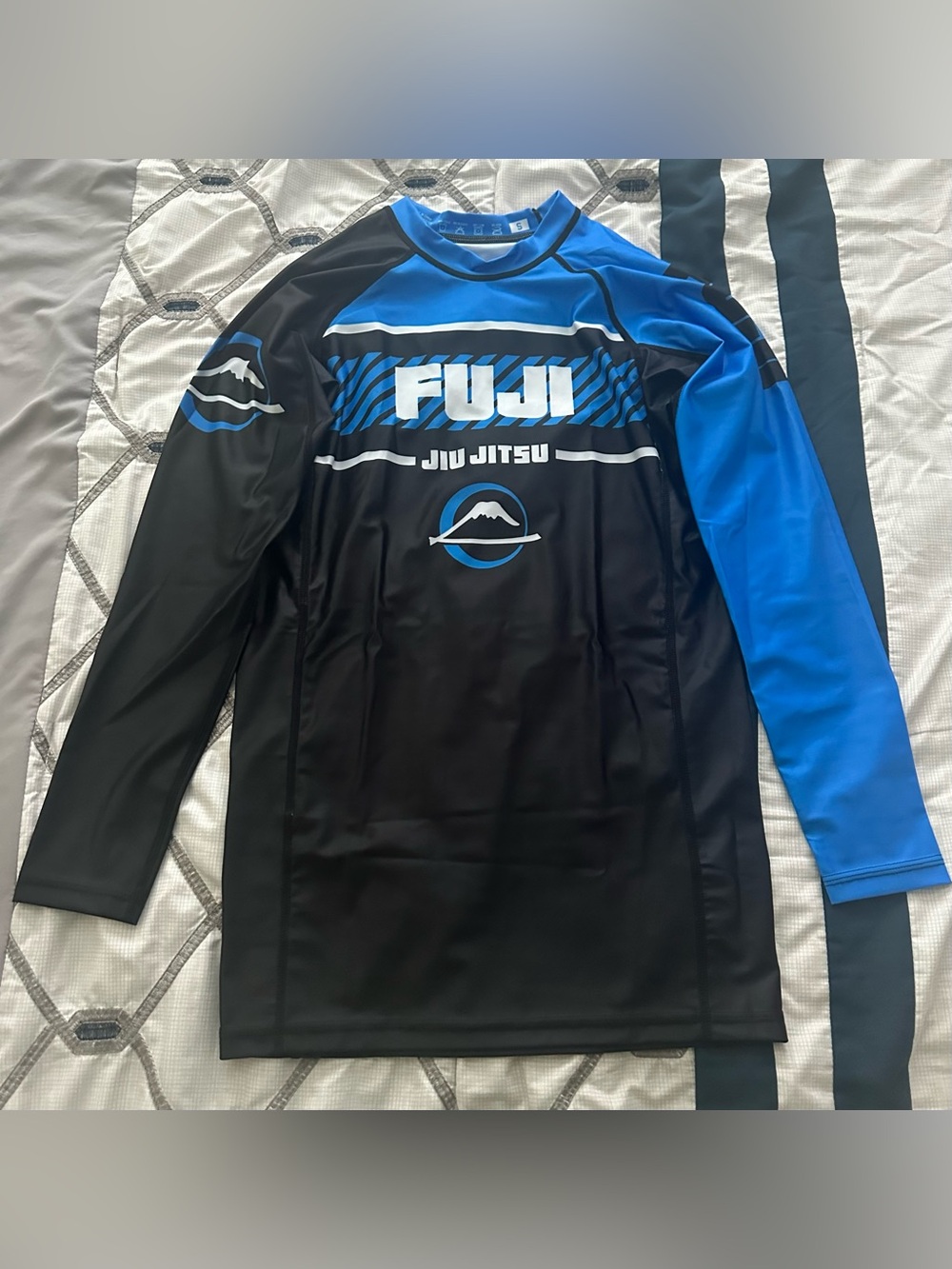 Fuji Sports BJJ Jiu Jitsu Freestyle 2.0 Ranked Long Sleeve Rashguard - Size S